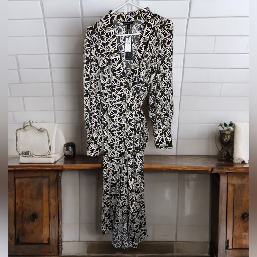Banana Republic Womens Medium Wrap Dress Purple & Brown Floral Dress New w/ Tags